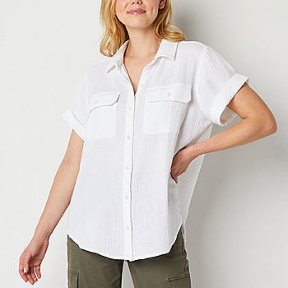 A.N.A. Short Sleeve Button Down size M